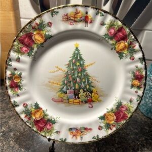 Christmas magic Royal Alpert bone china plate